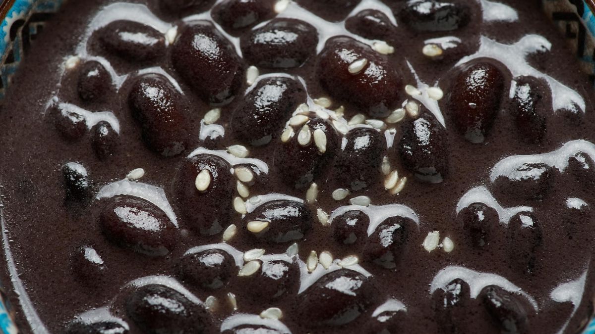 Czarna fasola to źródło białka i antyoksydantów, może wspierać serce