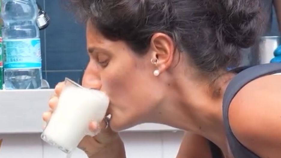 Eksplodującą lemoniadę trzeba pić w konkretny sposób 