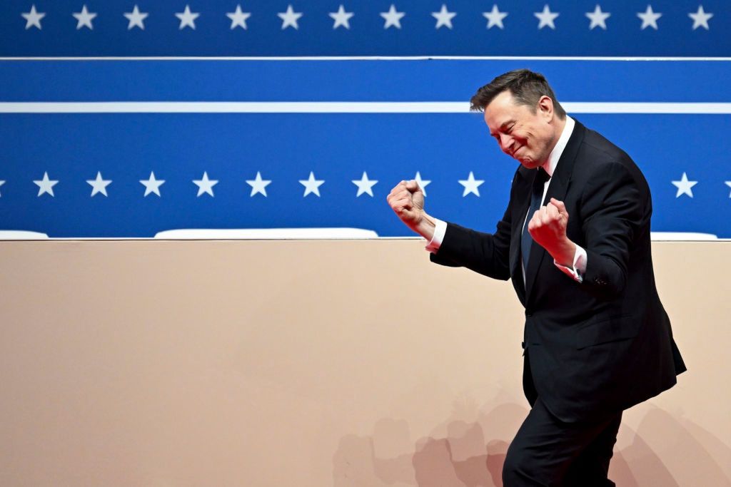 Akcje Tesli wystrzeliły. Jeszcze nikt nie był tak bogaty jak Musk