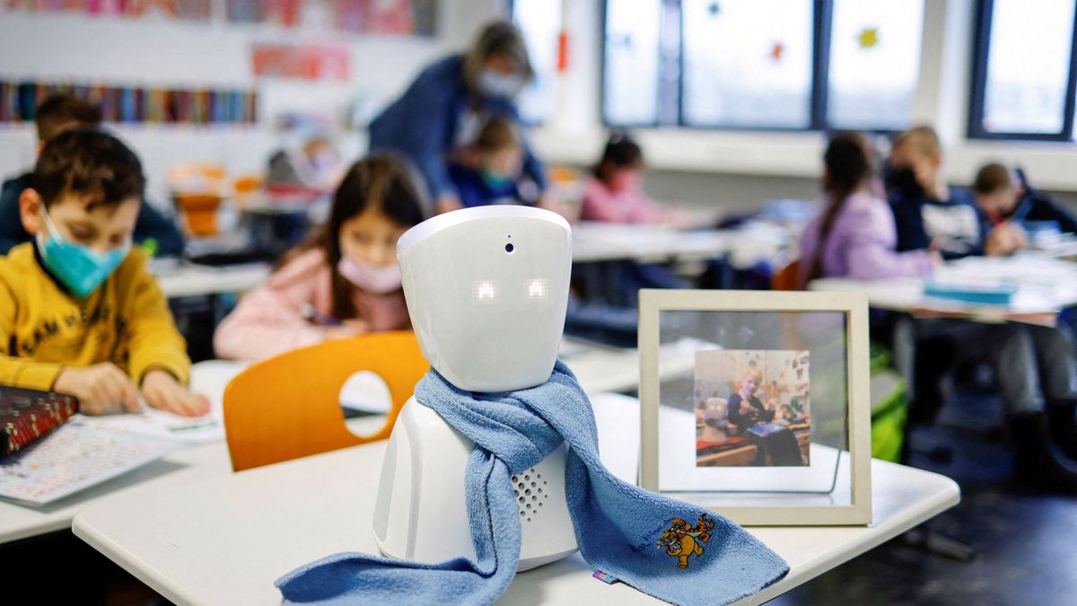 Robot avatar zastępuje chorego chłopca w lekcjach