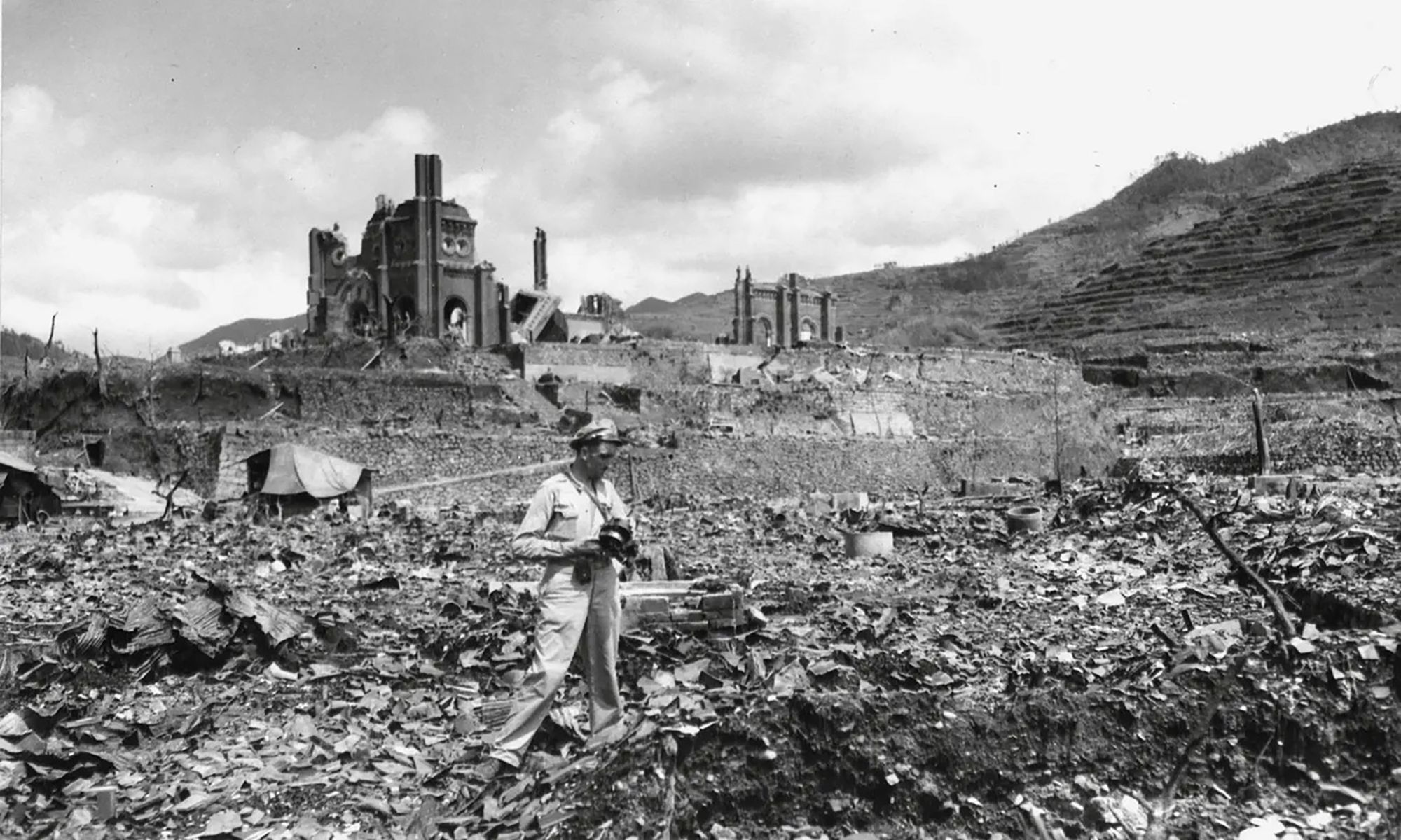 Był świadkiem zniszczeń bomby atomowej w Nagasaki. Potajemnie skopiował zdjęcia 1