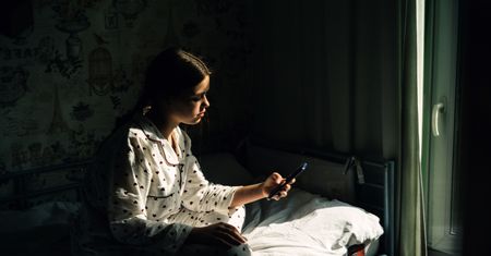 Zaatakowali 13-latkę w sieci. "Żadnemu rodzicowi tego nie życzę"