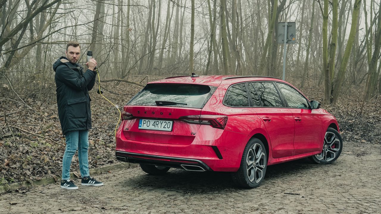 Test wideo: Skoda Octavia RS iV - czy wtyczka i RS idą w parze?