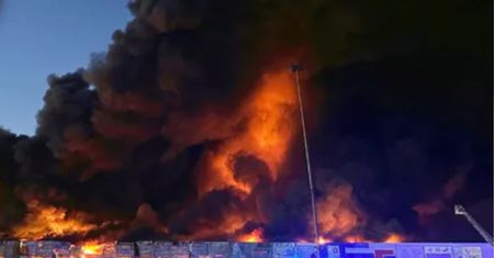 Rosyjskie służby stoją za pożarem hali przy Marywilskiej 44. "Element wojny"
