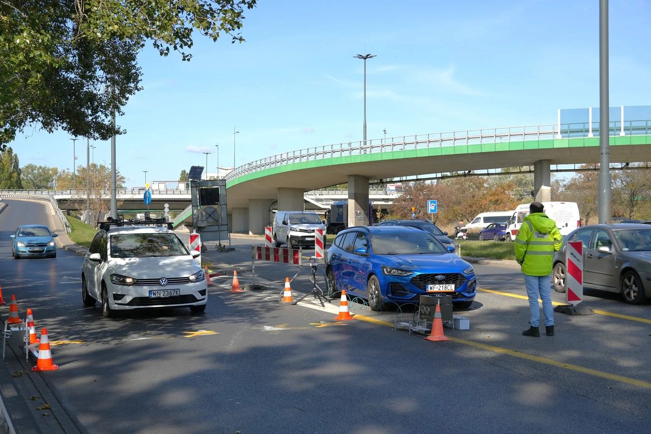 Warszawa pod lupą. Sprawdzą skuteczność strefy czystego transportu
