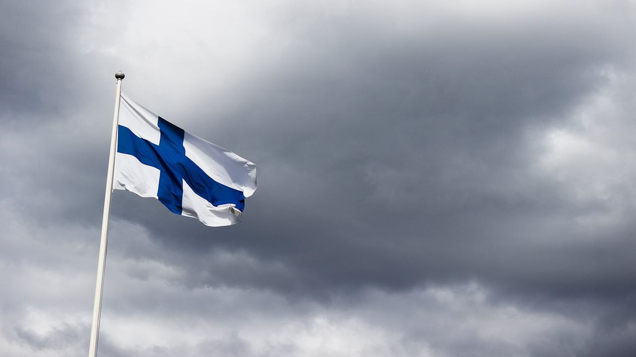 Finland acts against Russian destabilization, shuts down eastern border