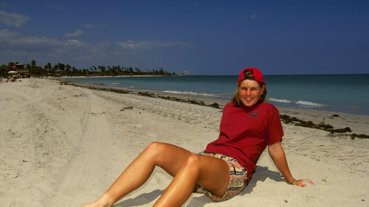 Anke Huber
Mar 1995:  Anke Huber of Germany relaxes on the beach during a break from the Lipton Championships at Key Biscayne in Florida, USA. \ Mandatory Credit: Clive  Brunskill/Allsport
Clive Brunskill