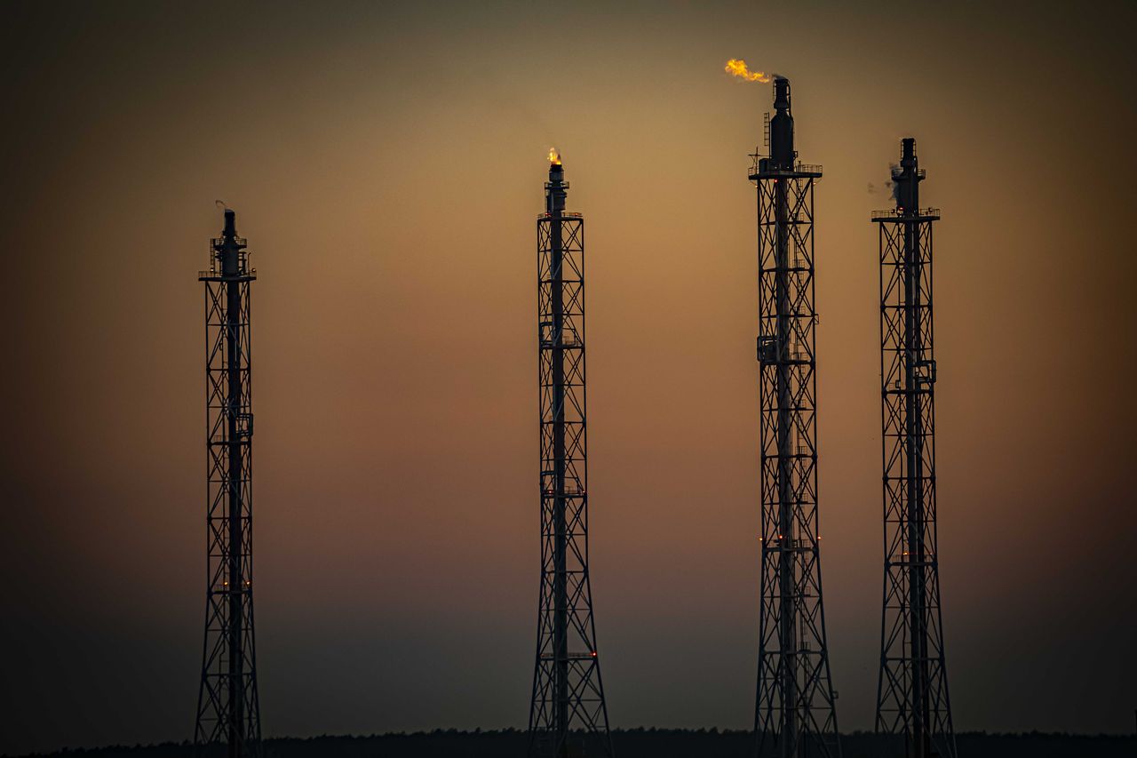 ORLEN prowadzi remonty instalacji. Pojawi się większy płomień na pochodniach