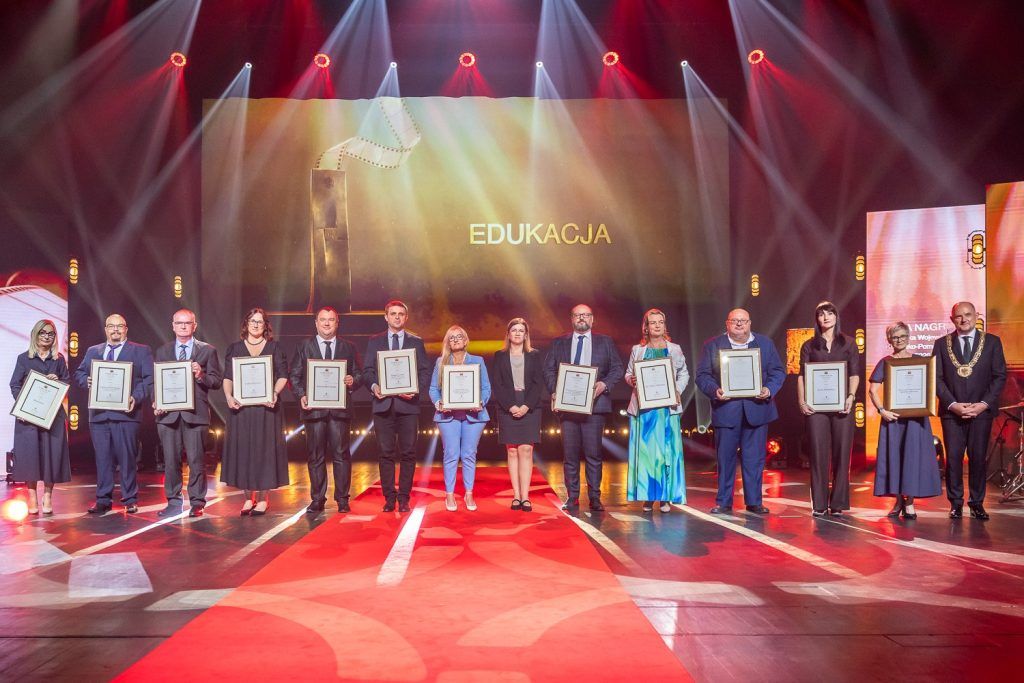 Laureaci i wyróżnieni w kategorii "Edukacja"