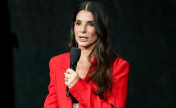 "Nie ma żadnej sekstaśmy". Trudna przeszłość Sandry Bullock