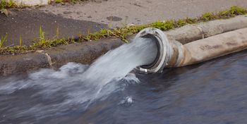 Toruń: Ta ulica jest notorycznie podtapiana. Są plany, żeby to zmienić
