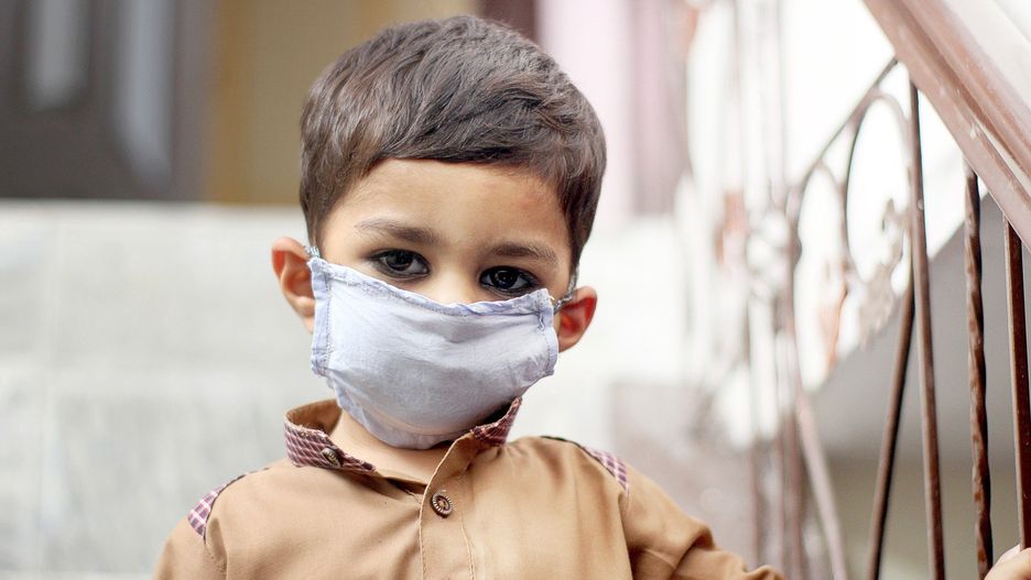 Koronawirus. Obowiązkowe maseczki w szkołach? PAN apeluje