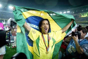 Ronaldinho Show na Stadionie Śląskim. Legendy piłki nożnej w akcji