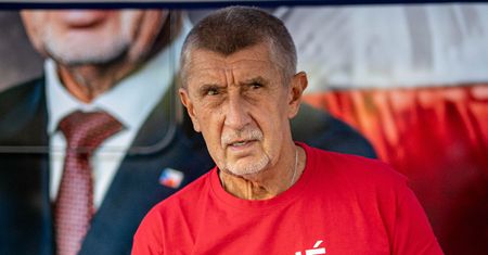 Nazywali go czeskim Trumpem. Dziś bliżej mu do Ficy i Orbana. Babisz walczy o fotel premiera