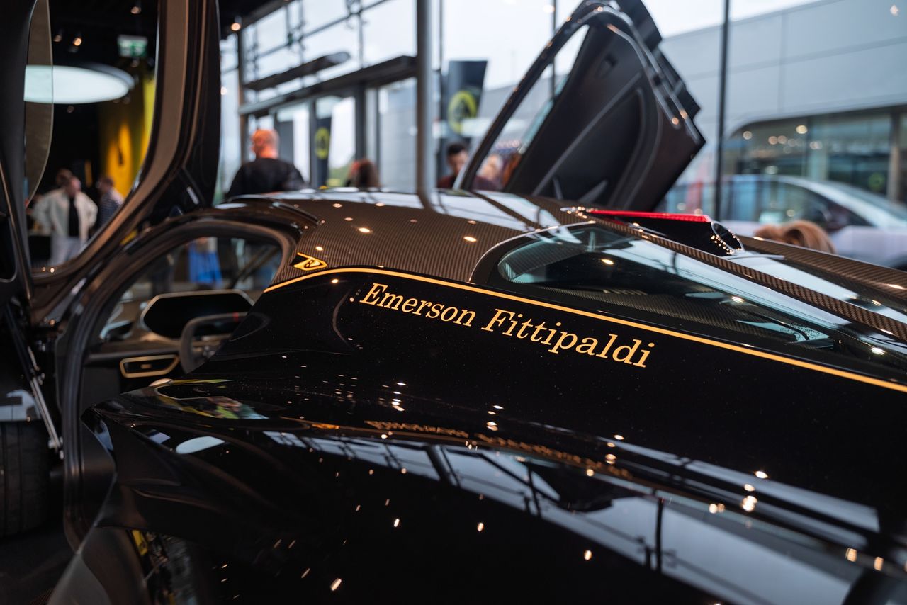 Otwarcie salonu Lotus Warszawa