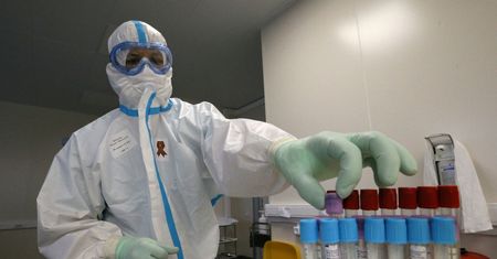 Koronawirus. Pracownik fabryki zaraził koronawirusem ponad 500 osób