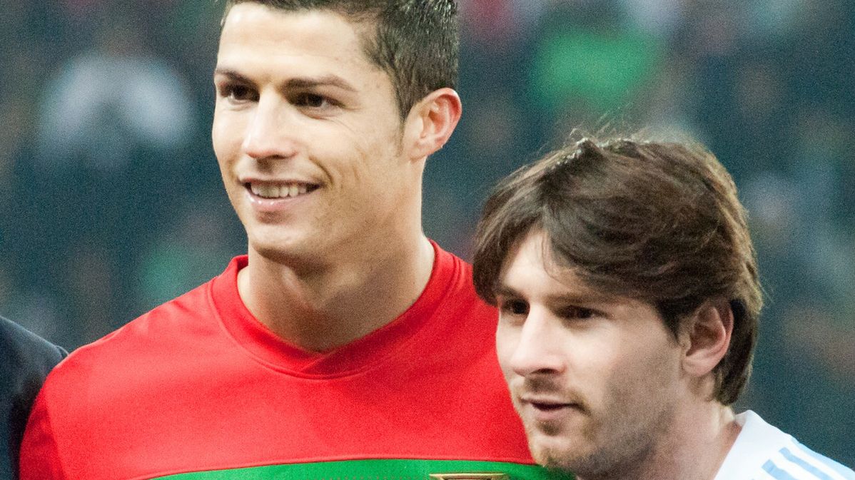 Cristiano Ronaldo i Lionel Messi wspólnie przed meczem
