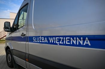 Spali, gdy zabójca uciekł ze szpitala. Jest wyrok