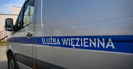 Spali, gdy zabójca uciekł ze szpitala. Jest wyrok