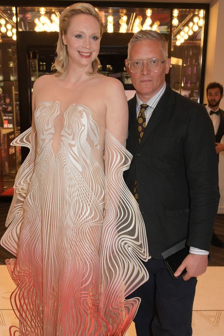 Gwendoline Christie i Giles Deacon 