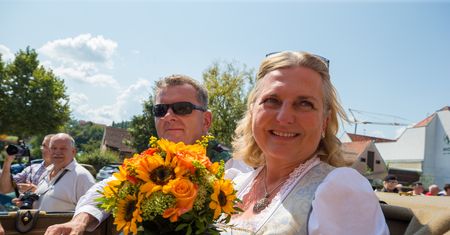"Rosja lepsza niż Malediwy". Tańcząca z Putinem Austriaczka znowu narobiła szumu