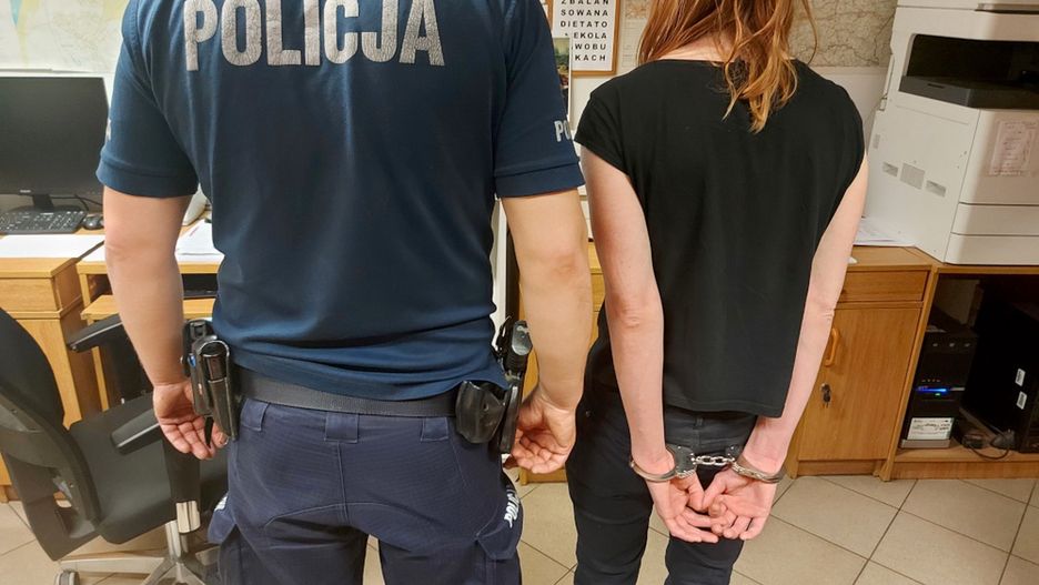 Policjant z zatrzymaną