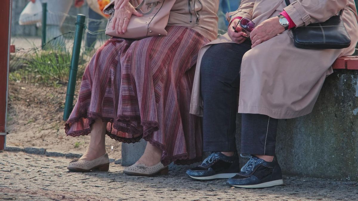 Naukowcy odkryli, co stoi za "zapachem starości"