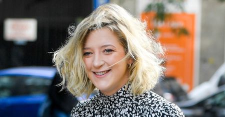 Lara Gessler chwali się efektami metamorfozy po wizycie u fryzjera: "Podobno raz w życiu GRZYWKĘ trzeba mieć"