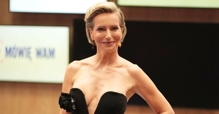 Pokazała zdjęcie z przyjęcia u księcia Lubomirskiego. Prześwity skradły show