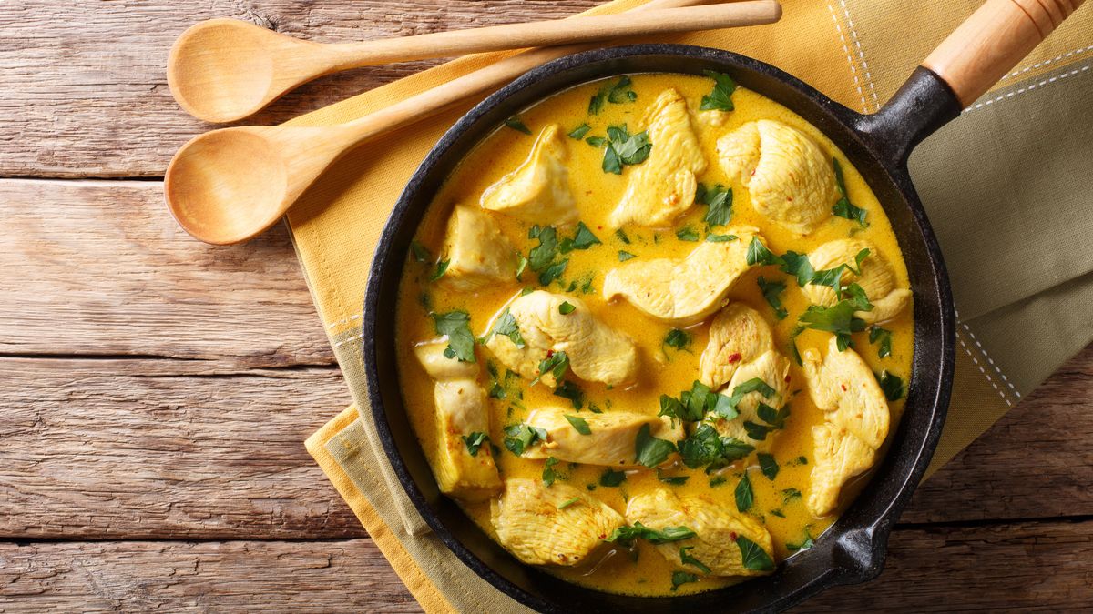 Kurczak curry z mlekiem kokosowym
