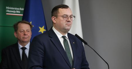 Prezydent zawetował ustawę ws. rolników. "Chcą utrzymać pewną patologię"