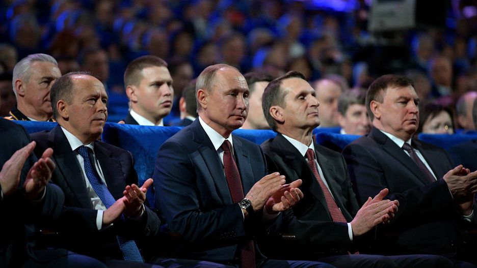 President Putin attends concert marking Russian Security Agency Officer Day
December 19, 2019. - Russia, Moscow. - Russian Federal Security Service (FSB) Chief Aleksander Bortnikov, Russian President Vladimir Putin, and Russian Foreign Intelligence Service Chief Sergey Naryshkin (from L to R) at a concert marking Russian Security Agency Officer Day.,Image: 489110938, License: Rights-managed, Restrictions: Editorial use only, Model Release: no, Credit line: Kremlin Pool / Russian Look / Forum
Kremlin Pool / Russian Look / Forum
portrait, politician, statesman, 20191220_gaf_rk70_002.jpg, category_code_new
