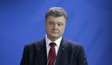 Kijów. Atak na byłego prezydenta Ukrainy Petra Poroszenkę 