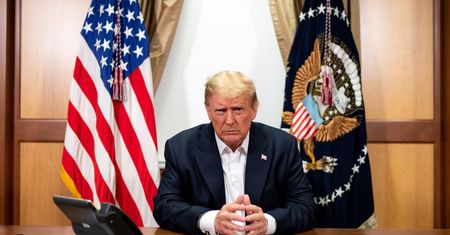 Koronawirus. USA. Donald Trump wychodzi ze szpitala. "Nie bójcie się COVID"