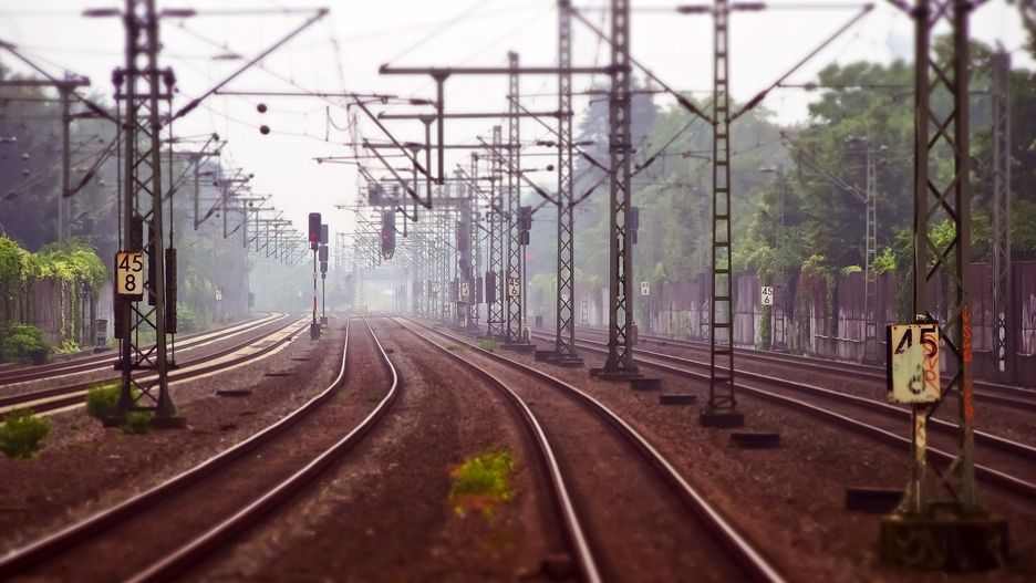 Śląsk. Czerwionka-Leszczyny: Wykoleiły się dwa wagony Intercity 
