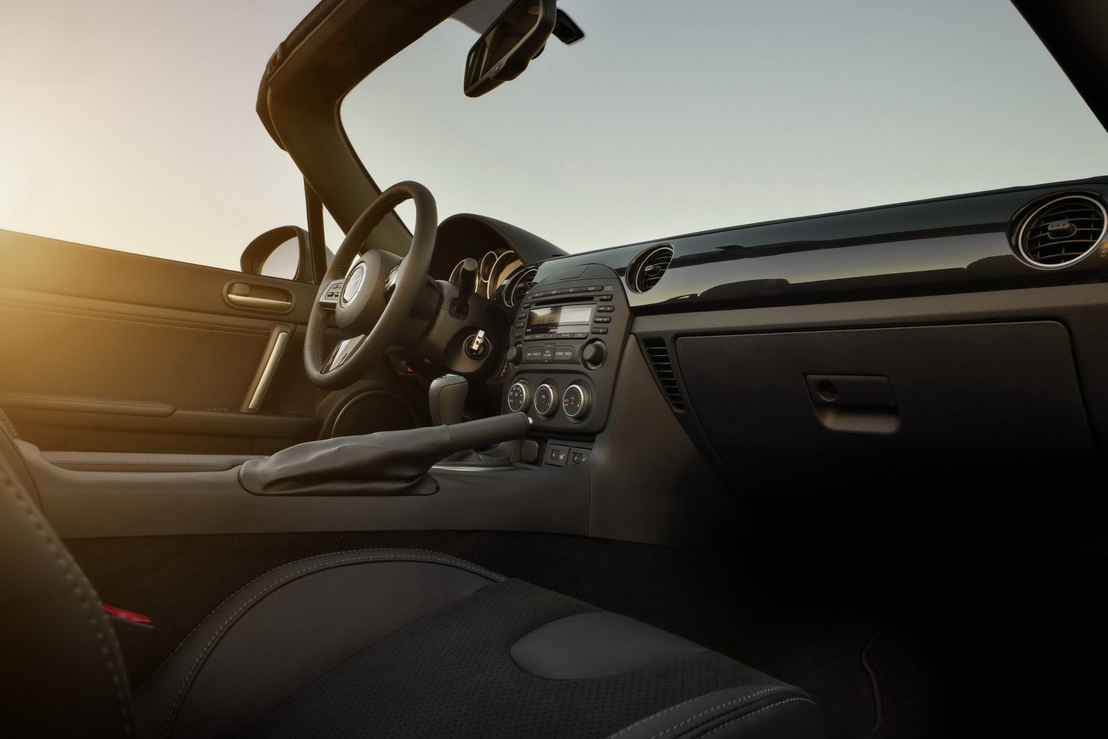2013 Mazda MX-5 - kultowy roadster po kuracji odmładzającej [galeria] 51