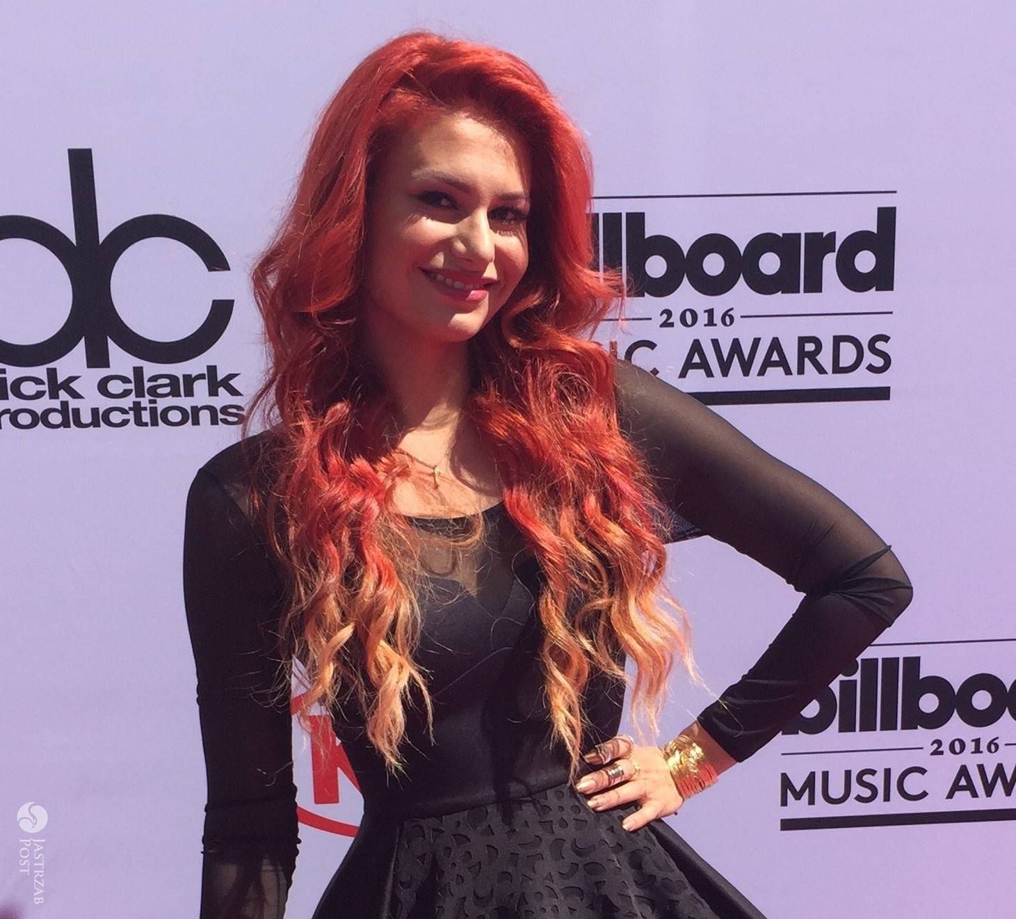 Suknia: Eva Minge, buty i torebka: Kazar. Aleksandra Gintrowska, Billboard Music Awards 2016 (fot. Jastrząb Post Exclusive)