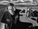 ''Pacific Rim'': Charlie Hunnam i Idris Elba kontra potwory [wideo]