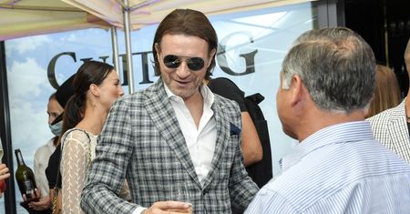 Radosław Majdan w reklamie perfum. "Jak Brad Pitt"
