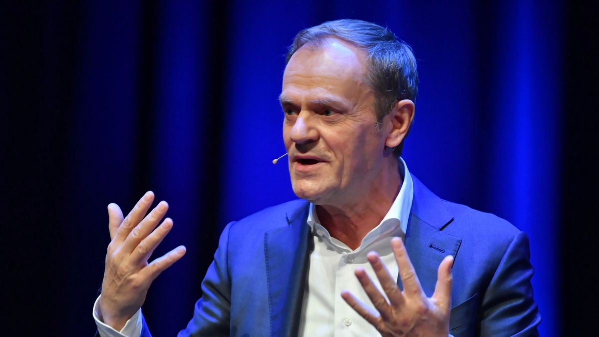 Donald Tusk: "Mroczny czas" 