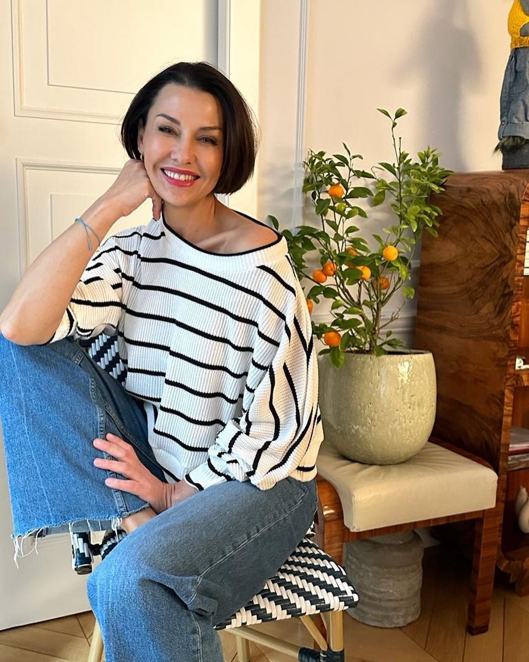 Jak mieszka Anna Popek? Morze bieli w lekko paryskim stylu. 