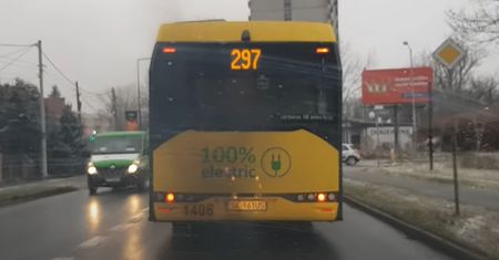 Słowacy nabijają się z Polaków. "Elektryczny autobus, z którego leci czarny dym"