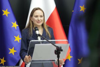 Minister funduszy: nie będzie dopłat do samochodów elektrycznych z najwyższej półki