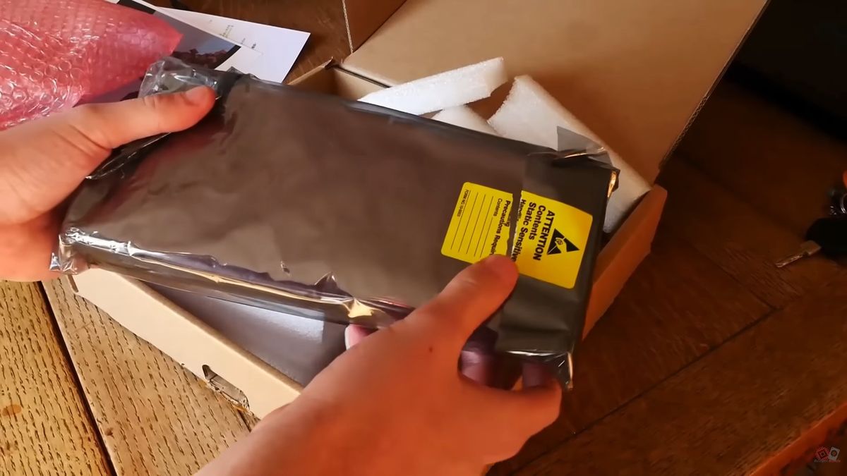 W przesyłce miała znajdować się karta graficzna GeForce RTX 4090