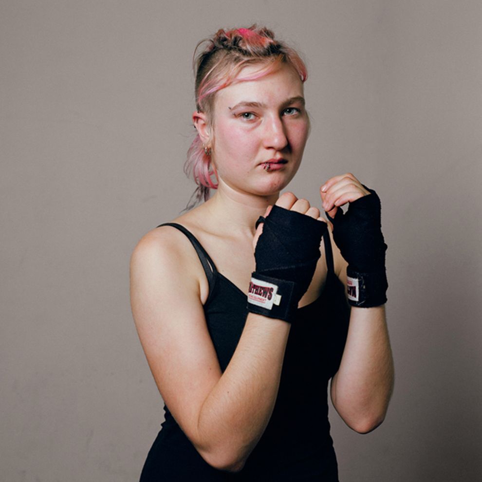Seria portretów kobiet-bokserek i ich relacji z tym sportem, www.katharina-buehler.de.