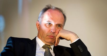 KNF wprowadzi domiary kapitałowe. Akcje PKO BP w dół