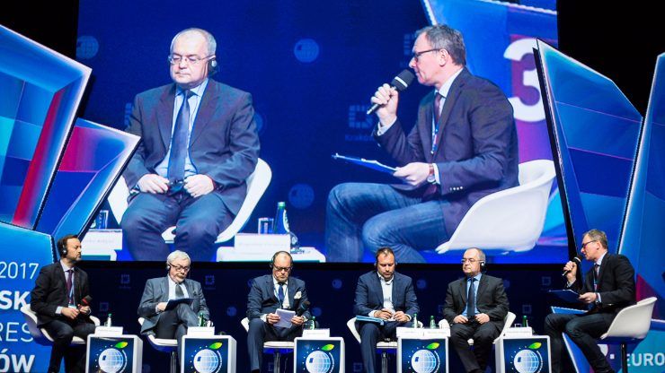 Sesja plenarna IV Europejskiego Kongresu Samorządów