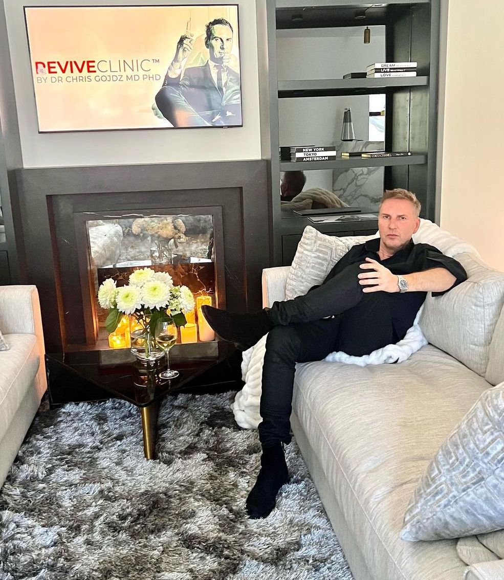 Krzysztof Gojdź w swojej klinice (Instagram)