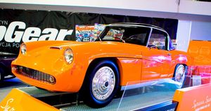 Syrena Sport - CC BY-SA 3.0