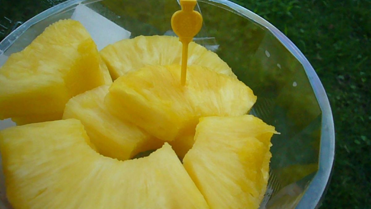 Ananas w puszce w soku, odsączony